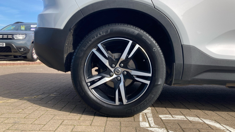 Volvo Xc40 1.5 T3 [163] R DESIGN 5dr Geartronic Petrol Estate